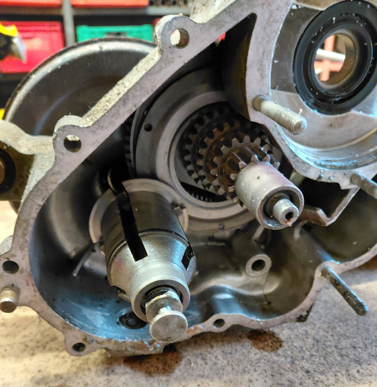 Motorhälfte Vespa 180SS mit Antriebs- und Zwischenwelle , gebraucht