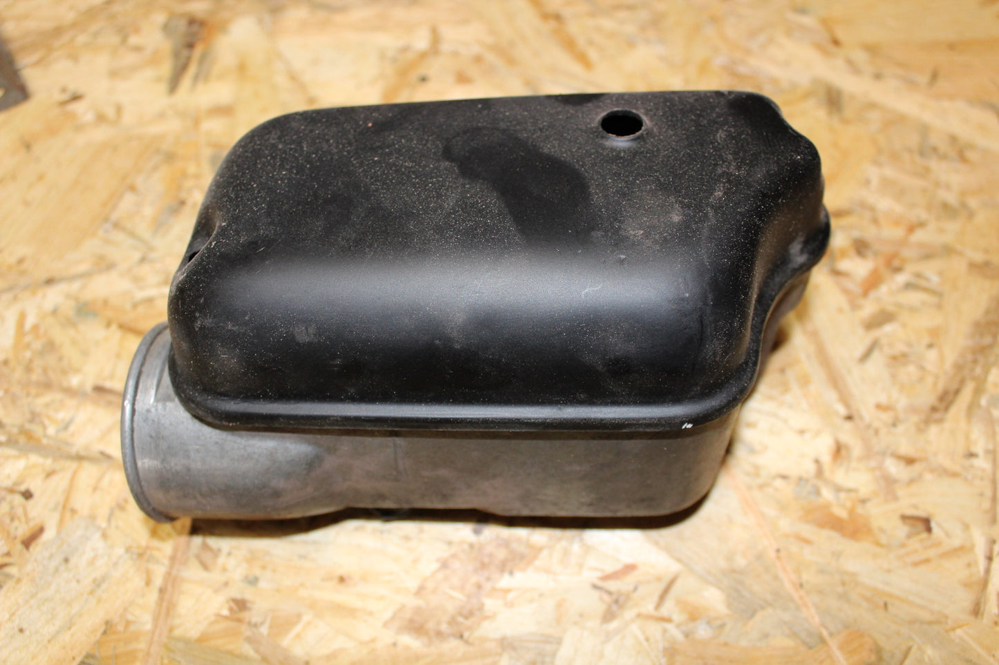 Vergaserwanne Vespa PX bearbeitet mit Deckel