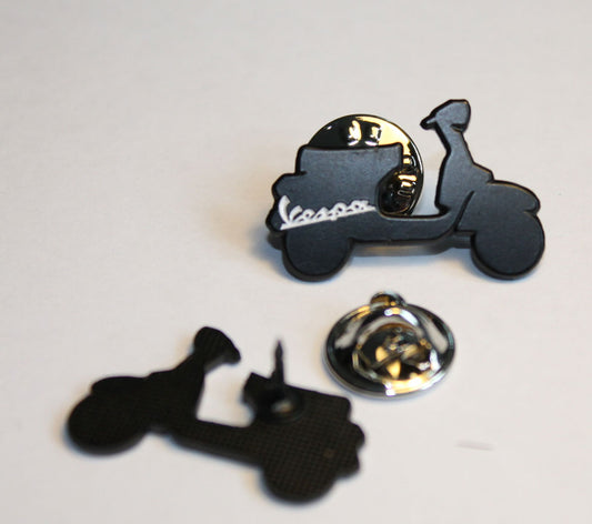 Pin Vespa schwarz